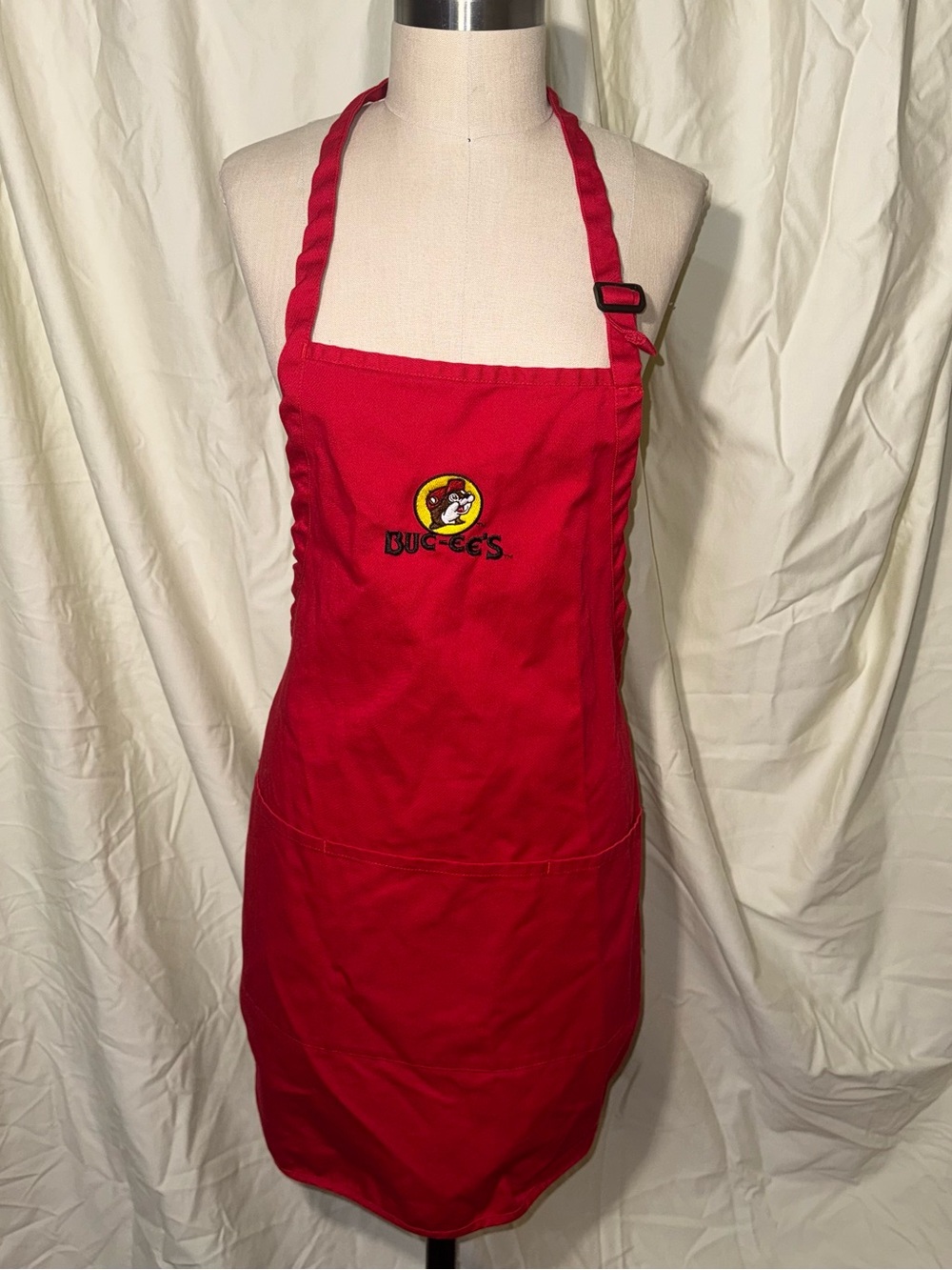 Buc-ee’s Red Logo Apron Adjustable 3 Pocket Kitchen BBQ Server Cotton Blend